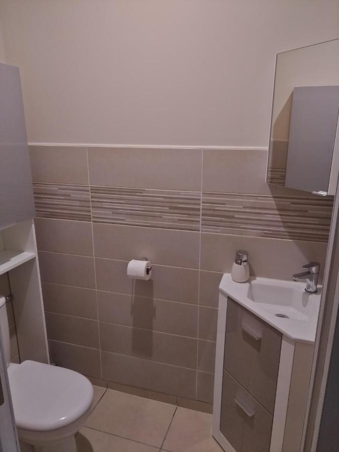 Appartement Meuble Proche De Cassis Рокфор-ла-Бедуль Экстерьер фото